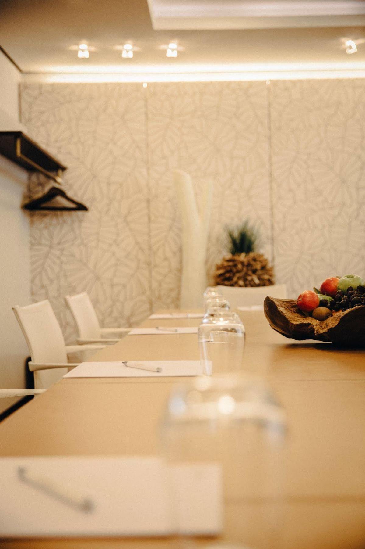 Iris Porsche & Restaurant 4*